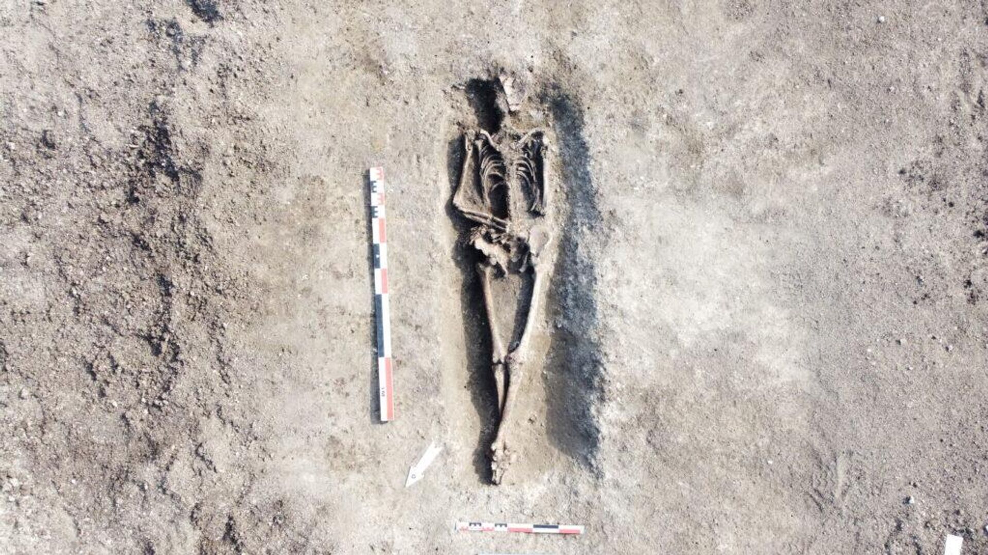 Um dos túmulos da época romana escavados na Romênia - Sputnik Brasil, 1920, 05.04.2026