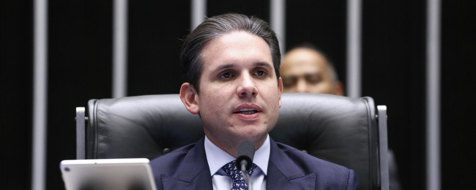 O presidente da Câmara dos Deputados, Hugo Motta (Republicanos-PB), durante votação de propostas, em 7 de abril de 2026 - Sputnik Brasil, 1920, 07.04.2026