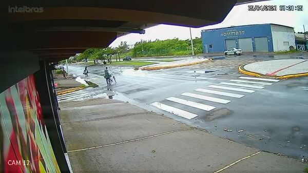 Restaurante destruído por avião é furtado no RS - Sputnik Brasil