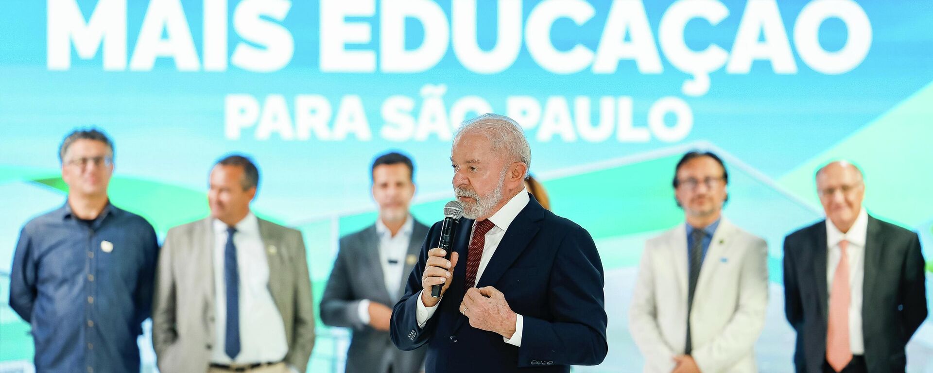 O presidente do Brasil, Luiz Inácio Lula da Silva, durante discurso em evento em Sorocaba. São Paulo, 10 de abril de 2026 - Sputnik Brasil, 1920, 10.04.2026