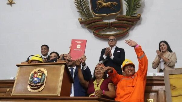 A Assembleia Nacional da Venezuela aprovou uma lei que reforma o setor de mineração - Sputnik Brasil