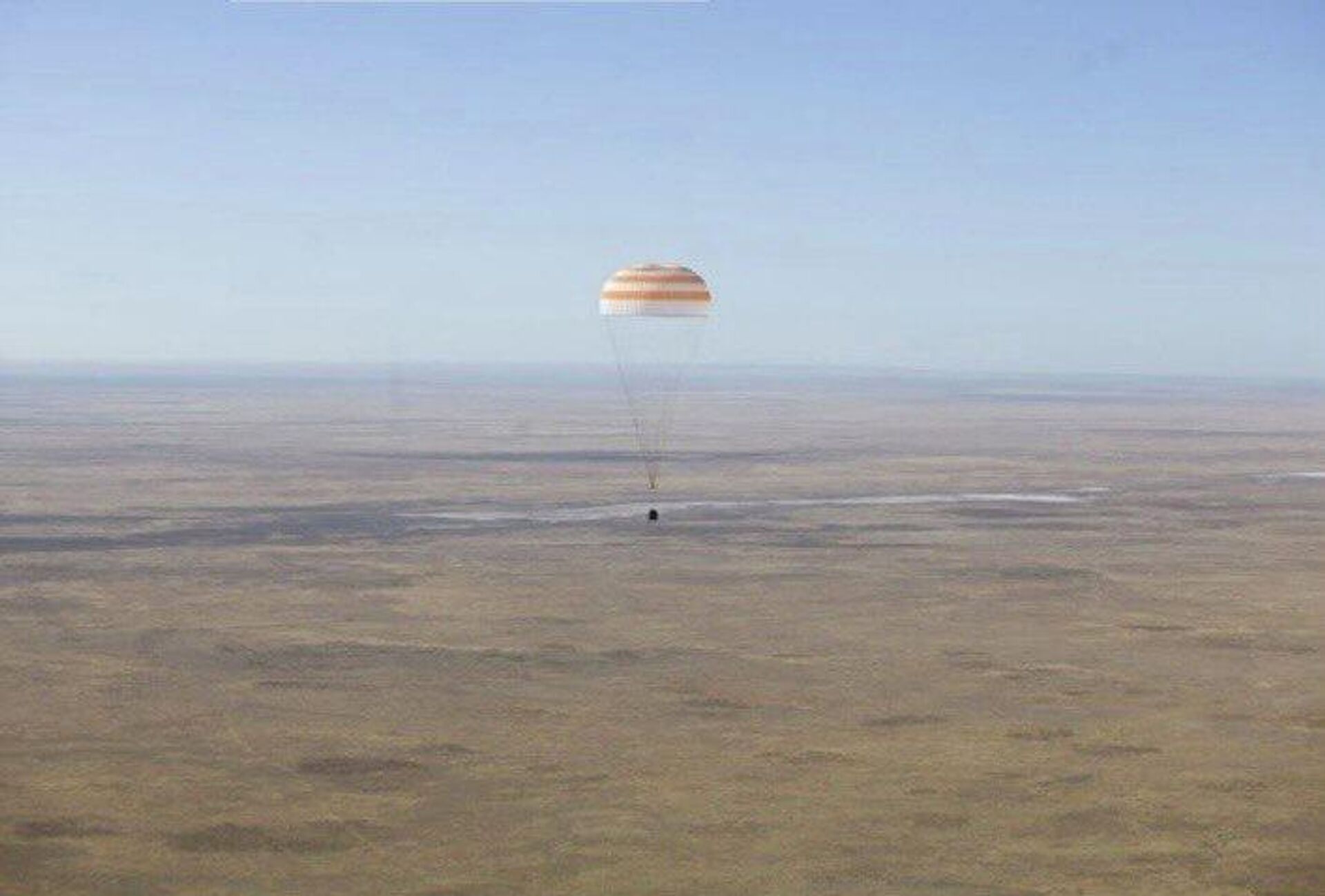 Sistemas de pára-quedas espaciais da Rostec - Sputnik Brasil, 1920, 12.04.2026