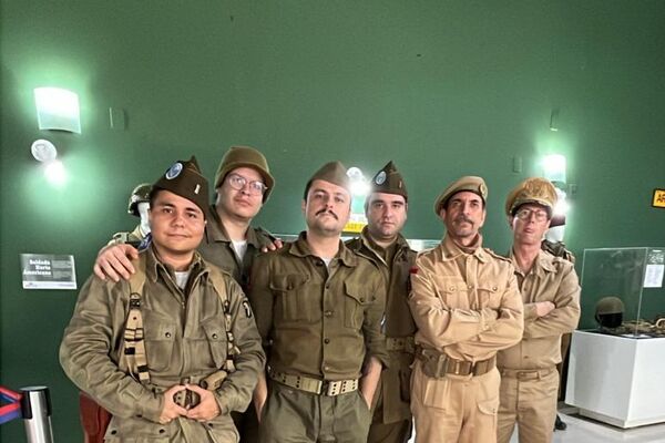 Grupo Verde Oliva do Rio de Janeiro faz reencenação histórica da Força Expedicionária Brasileira (FEB) - Sputnik Brasil