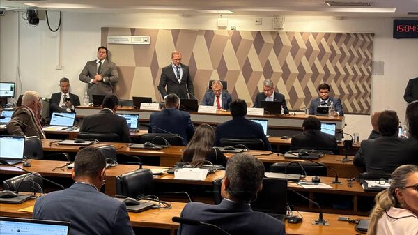 Sessão da CPI do Crime Organizado no Congresso Nacional, em 14 de abril de 2026, em Brasília - Sputnik Brasil