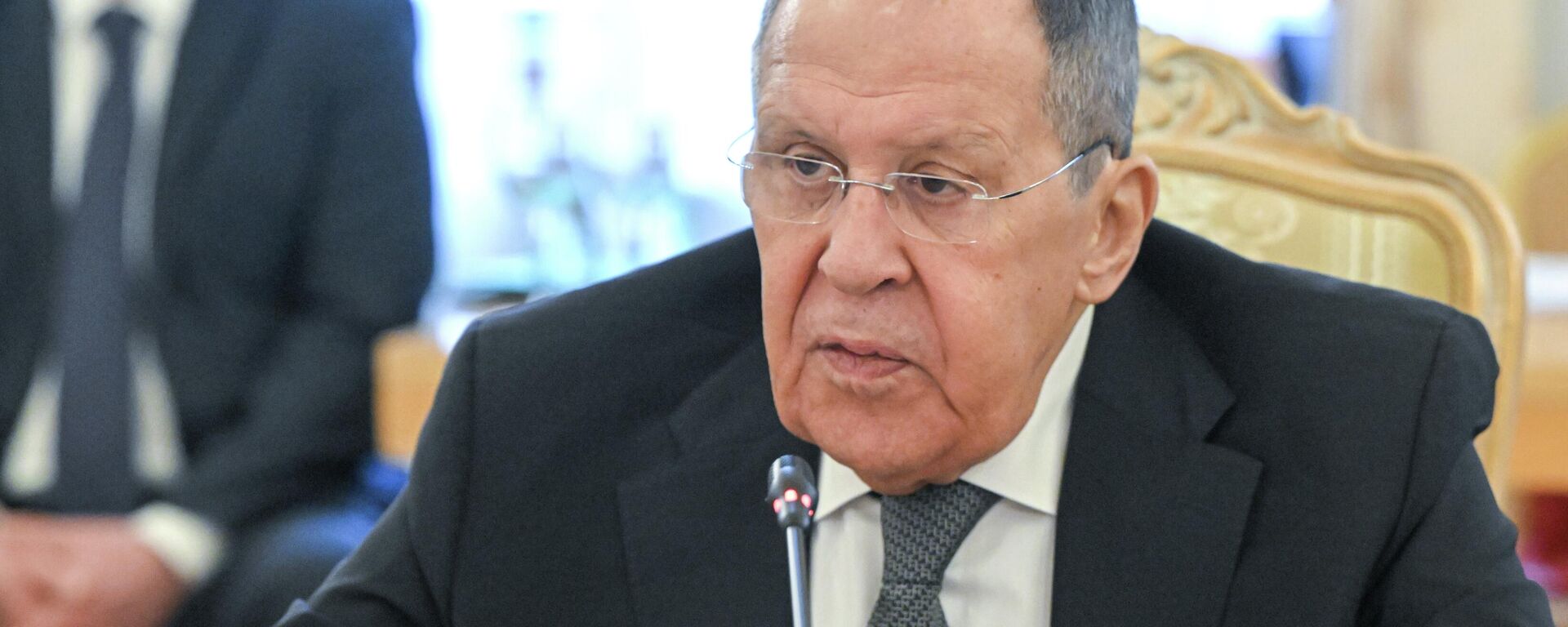 O ministro das Relações Exteriores da Rússia, Sergei Lavrov, discursou na 46ª reunião do Conselho de Chefes de Estado da Federação Russa, órgão vinculado ao Ministério das Relações Exteriores. Lavrov anunciou os preparativos para a Cúpula Rússia-África, que acontecerá em Moscou no final de outubro - Sputnik Brasil, 1920, 15.04.2026