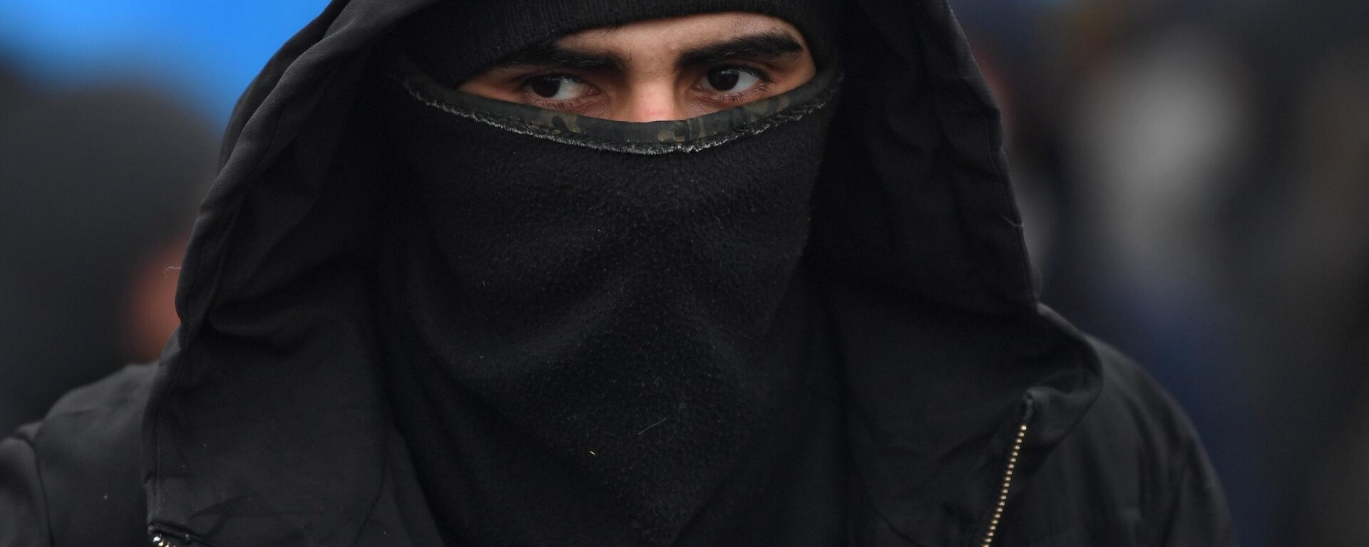 Homem com máscara  - Sputnik Brasil, 1920, 17.04.2026