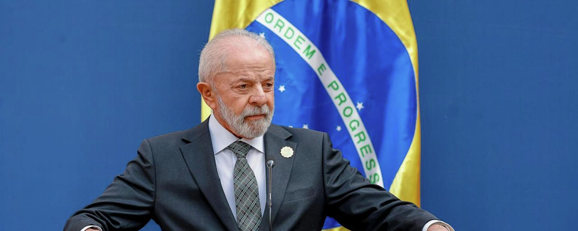 O presidente do Brasil, Luiz Inácio Lula da Silva, durante declaração no evento Democracia Sempre, no Chile, em 22 de julho de 2025 - Sputnik Brasil, 1920, 17.04.2026