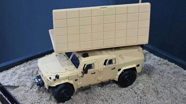 O NI‑HP1000 atua como um efetor de micro‑ondas de curto alcance, com cobertura de 360 graus, varredura rápida e capacidade de disparos repetidos, projetado para neutralizar ameaças na camada interna de defesa assim que elas se aproximam - Sputnik Brasil