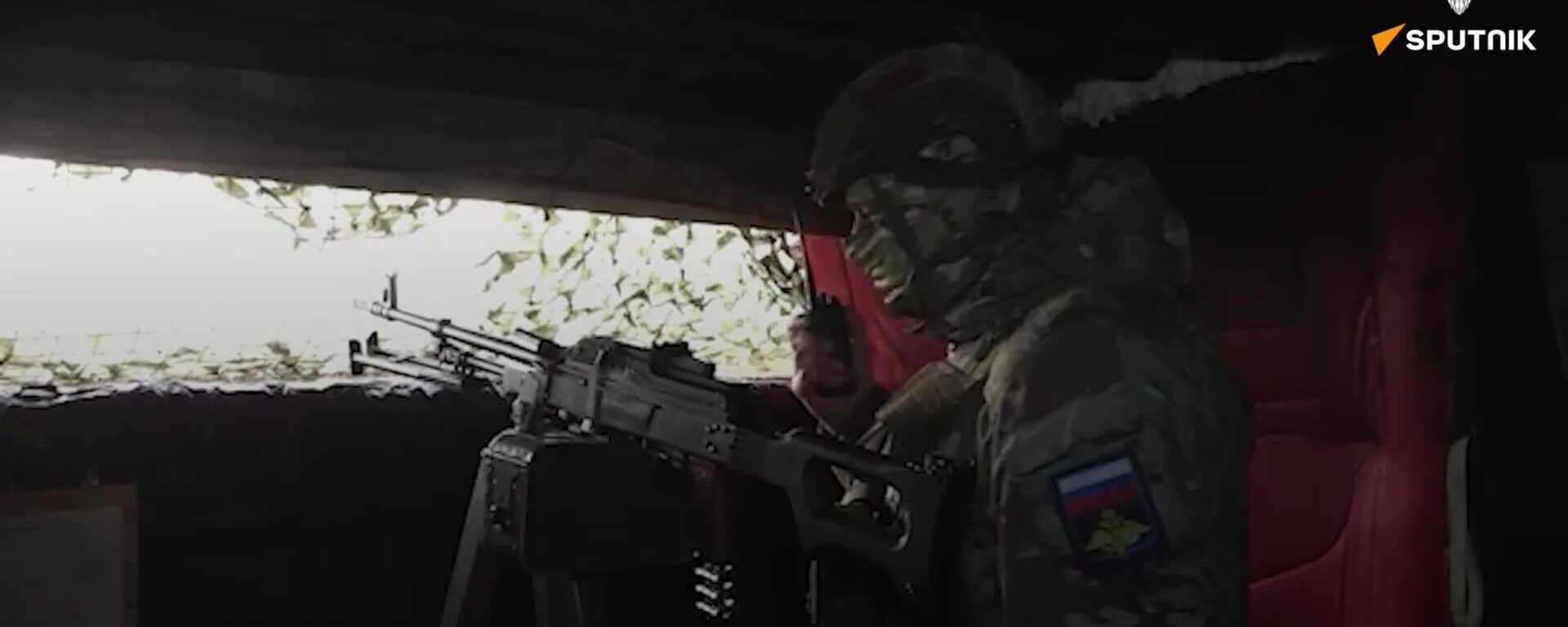 Tropas paraquedistas russas derrubam dezenas de drones FPV diariamente na região de Kherson - Sputnik Brasil, 1920, 25.04.2026