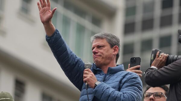 O governador de São Paulo, Tarcísio de Freitas (Republicanos), durante manifestação a favor do ex-presidente Jair Bolsonaro, em 7 de setembro de 2025 - Sputnik Brasil