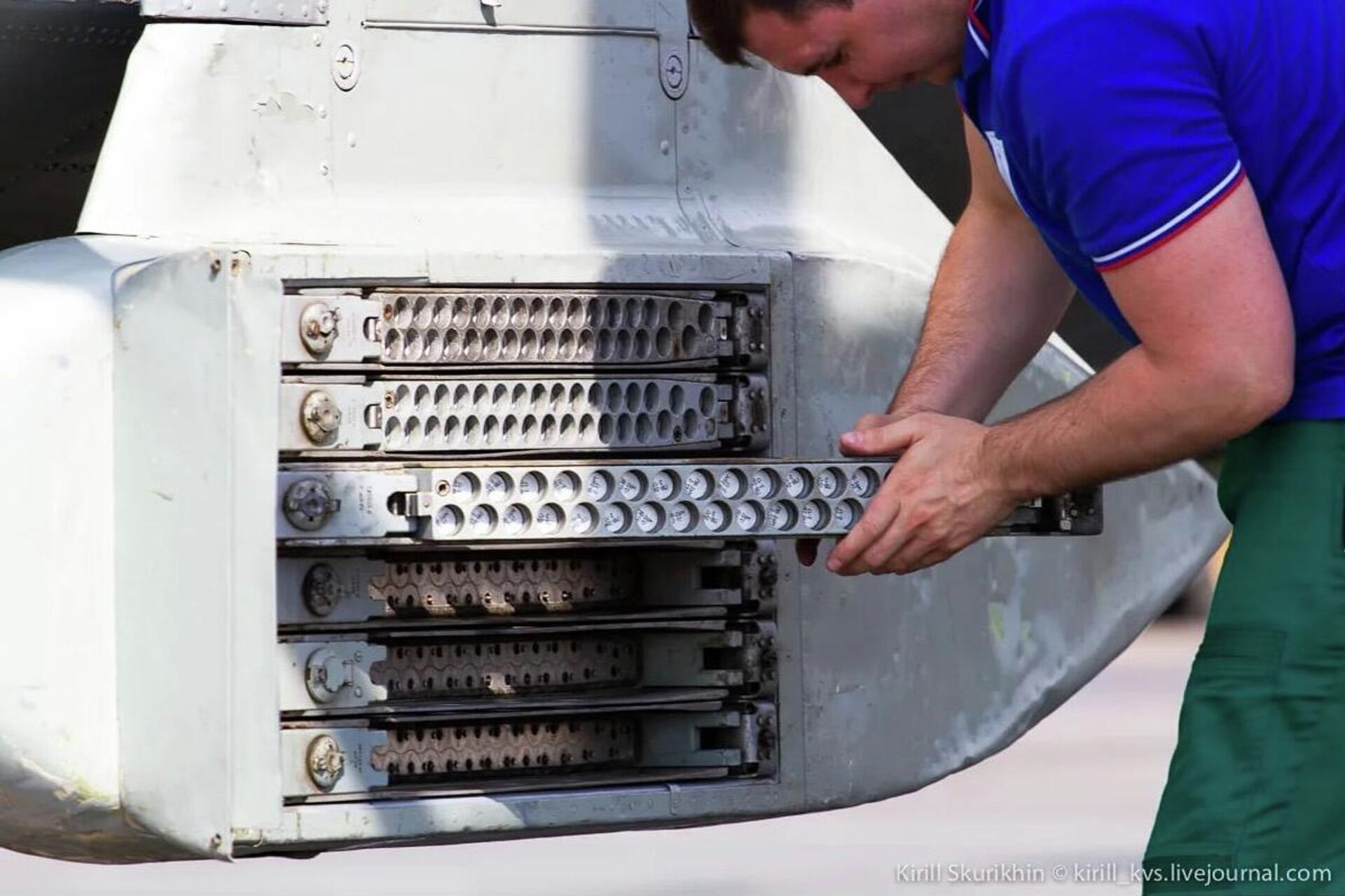 Cartuchos pirotécnicos especiais PV-26 em uso.