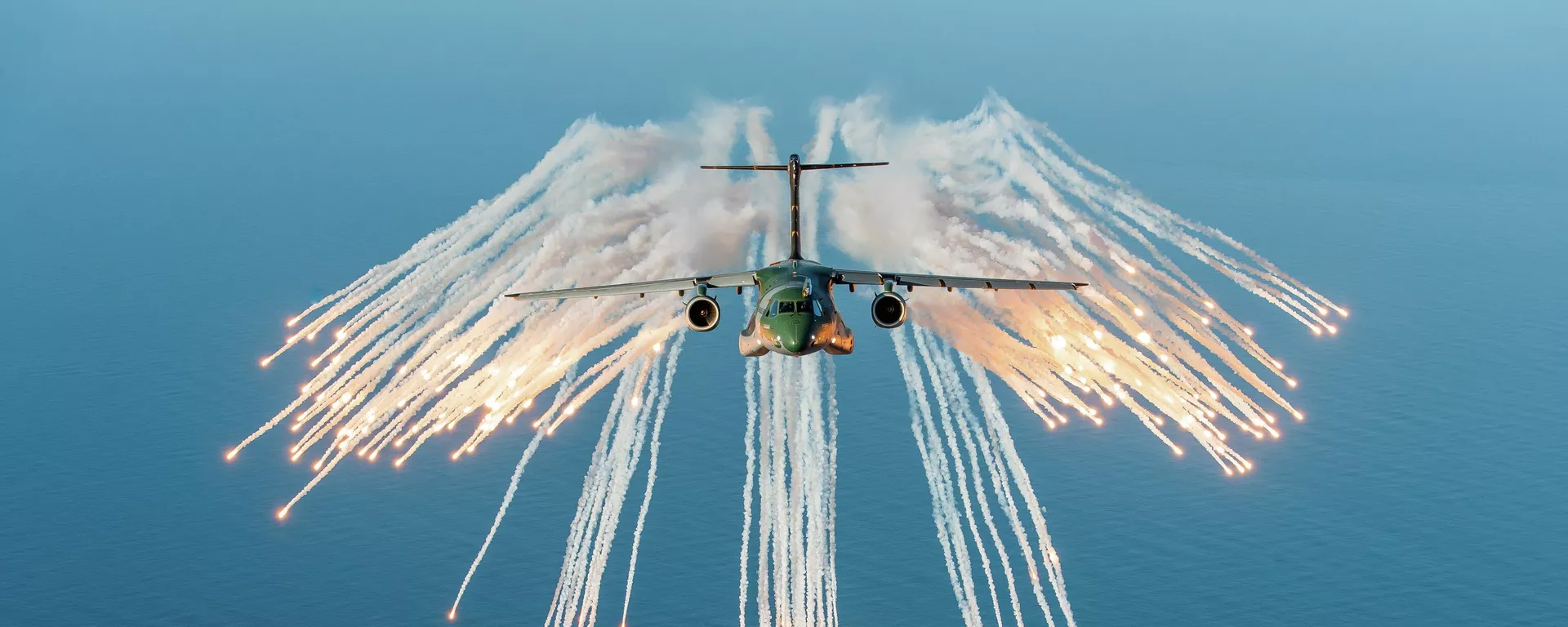 Embraer C-390 Millennium durante demonstração de voo - Sputnik Brasil, 1920, 04.05.2026