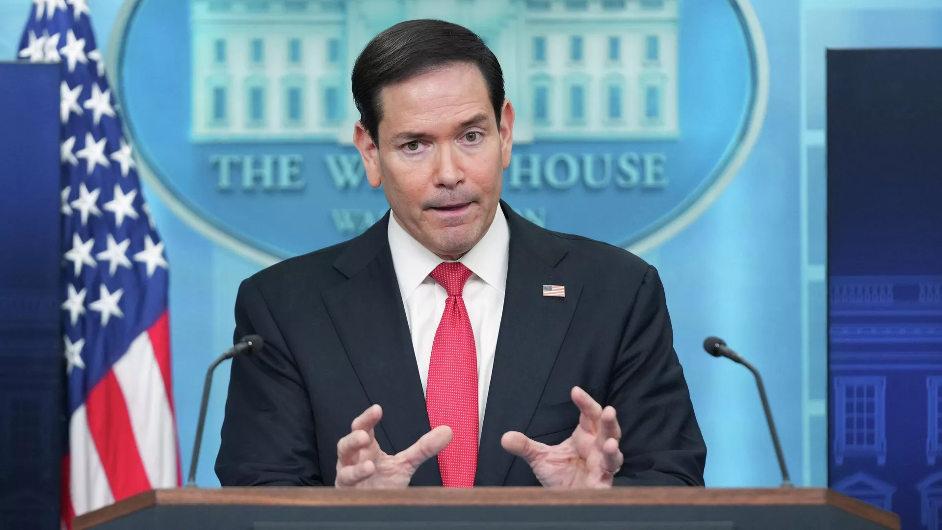 O secretário de Estado dos EUA, Marco Rubio, discursa durante uma coletiva de imprensa na Casa Branca, em Washington, em 5 de maio de 2026 - Sputnik Brasil, 1920, 14.05.2026