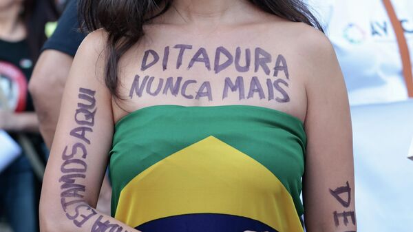 Caminhada Silenciosa em memória das vítimas da ditadura militar.  - Sputnik Brasil