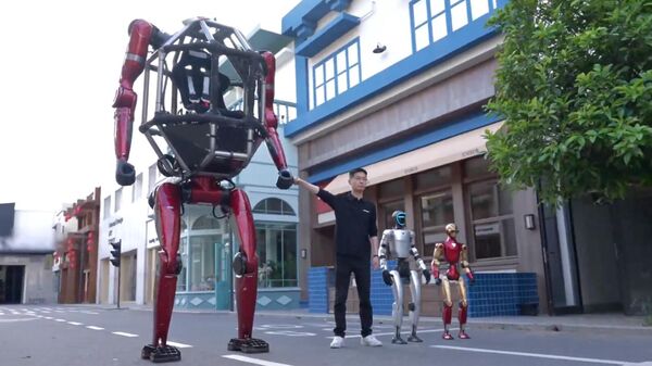 Robô transformer GD01 da empresa chinesa Unitree Robotics  - Sputnik Brasil