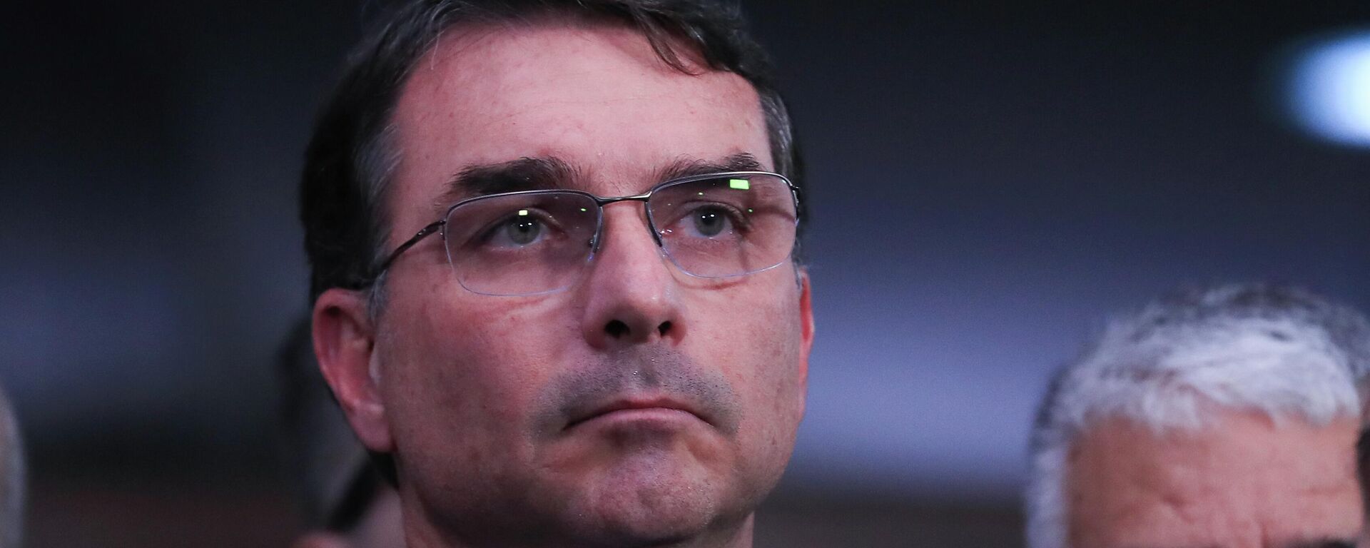 O senador Flávio Bolsonaro (PL-RJ) durante coletiva de imprensa no Congresso Nacional, em Brasília (DF), em 9 de setembro de 2025 - Sputnik Brasil, 1920, 14.05.2026