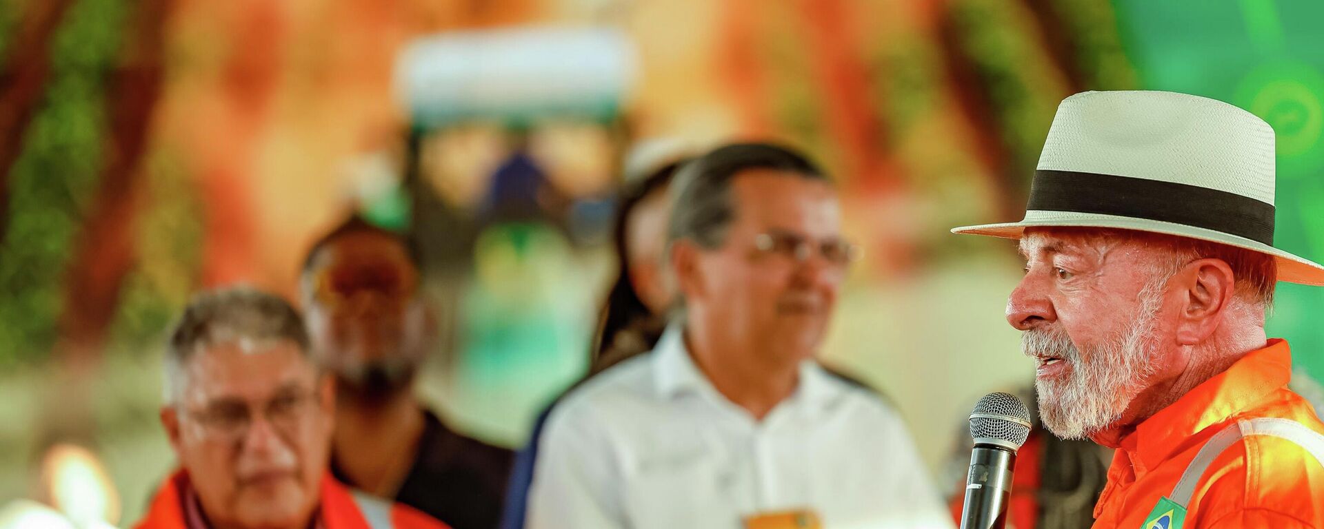 O presidente Luiz Inácio Lula da Silva durante anúncio da retomada da produção de fertilizantes na Fábrica de Fertilizantes Nitrogenados da Bahia (Fafen-BA) em Camaçari, em 14 de maio de 2026 - Sputnik Brasil, 1920, 14.05.2026