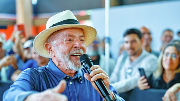 O presidente do Brasil, Luiz Inácio Lula da Silva, durante um evento em Planaltina (DF), em 23 de abril de 2026 - Sputnik Brasil
