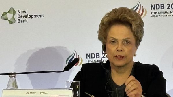 A presidente do Novo Banco de Desenvolvimento (NDB), em Moscou, Dilma Rousseff, participou da entrevista coletiva  - Sputnik Brasil