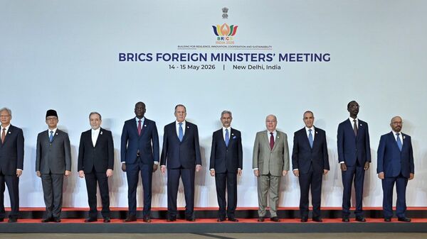 Ministros das Relações Exteriores de países do BRICS durante Cúpula dos Ministros das Relações Exteriores dos BRICS em Nova Délhi, Índia - Sputnik Brasil