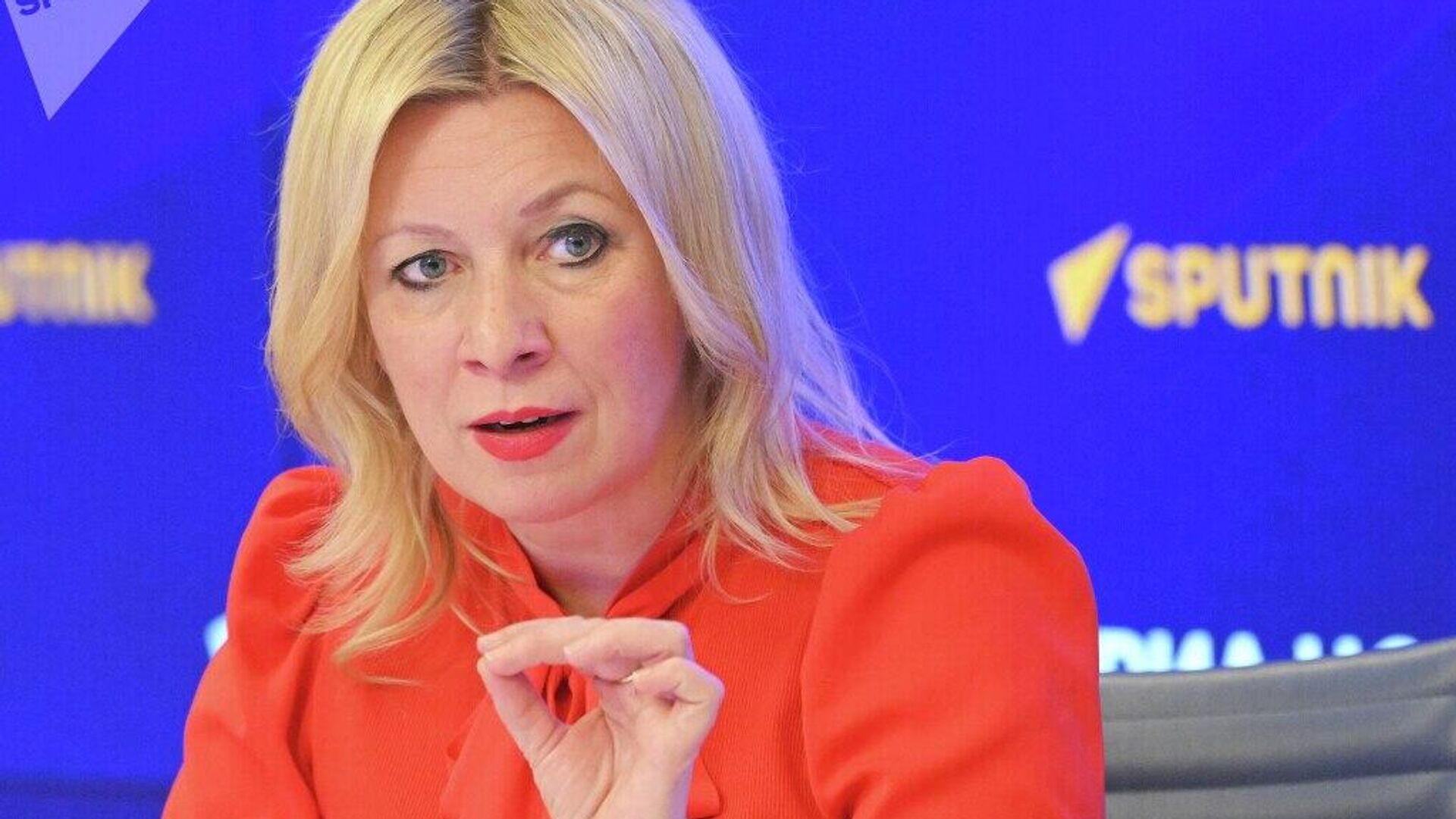 Parlamento Europeu olha para o outro lado da Terra sem notar o que passa sob seu nariz, diz Zakharova Parlamento Europeu olha para o outro lado da Terra sem notar o que passa sob seu nariz, diz Zakharova - Sputnik Brasil, 1920, 16.05.2026