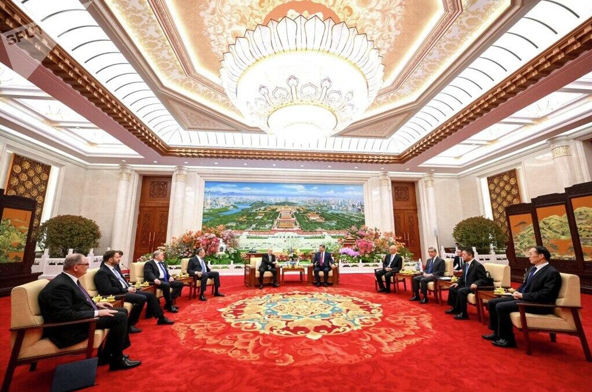 Putin e Xi bebem chá e discutem assuntos globais em reunião informal, diz correspondente Putin e Xi bebem chá e discutem assuntos globais em reunião informal, diz correspondente