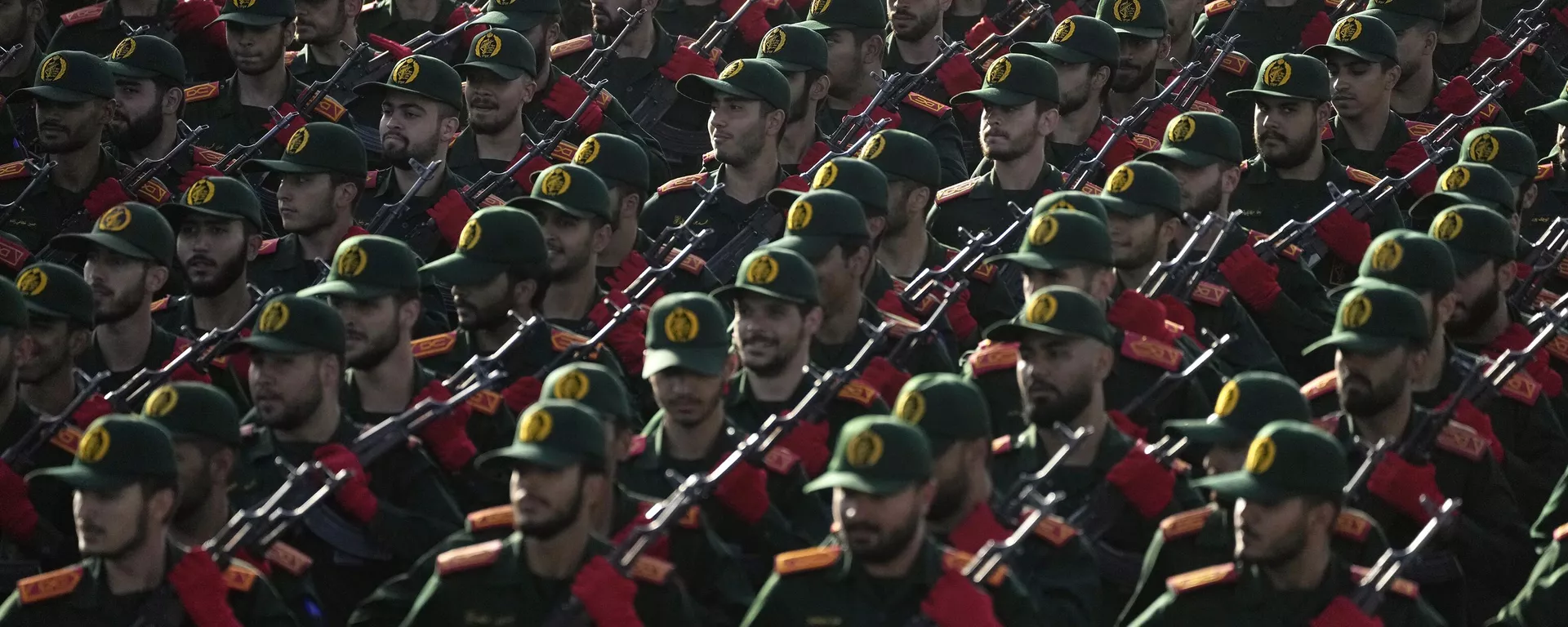 Corpo de Guardiães da Revolução Islâmica (IRGC, na sigla em inglês) do Irã, a unidade de elite das Forças Armadas iranianas - Sputnik Brasil, 1920, 20.05.2026