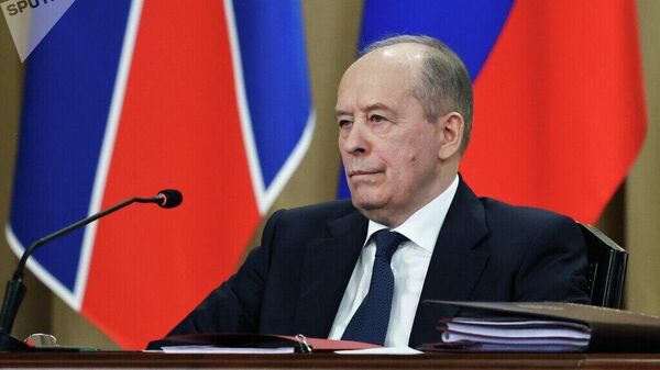 Regime de Kiev transforma a Ucrânia no maior centro europeu de contrabando de armas, diz inteligência russa - Sputnik Brasil