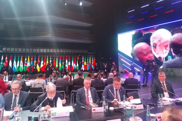 Celso Amorim discursa durante plenária no I Fórum Internacional de Segurança em Moscou - Sputnik Brasil