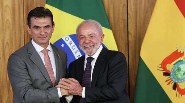 O presidente do Brasil, Luiz Inácio Lula da Silva, recebe o presidente boliviano, Rodrigo Paz, no Palácio do Planalto - Sputnik Brasil