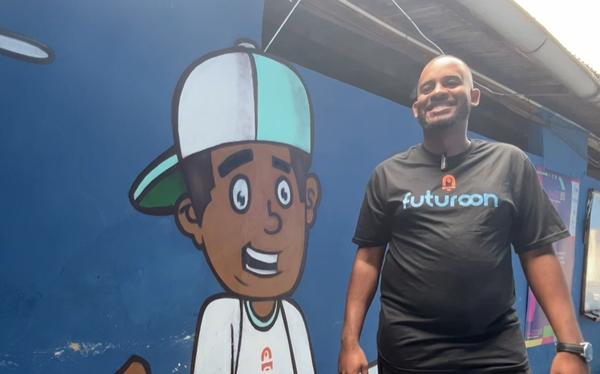 Marlon de Souza é coordenador e co-fundador do Instituto FuturoON, que oferece cursos gratuitos em São Gonçalo. 29 de maio de 2026 - Sputnik Brasil