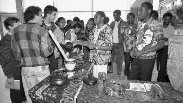 Estudantes africanos na URSS, fotos de arquivo Estudantes africanos na URSS, fotos de arquivo - Sputnik Brasil