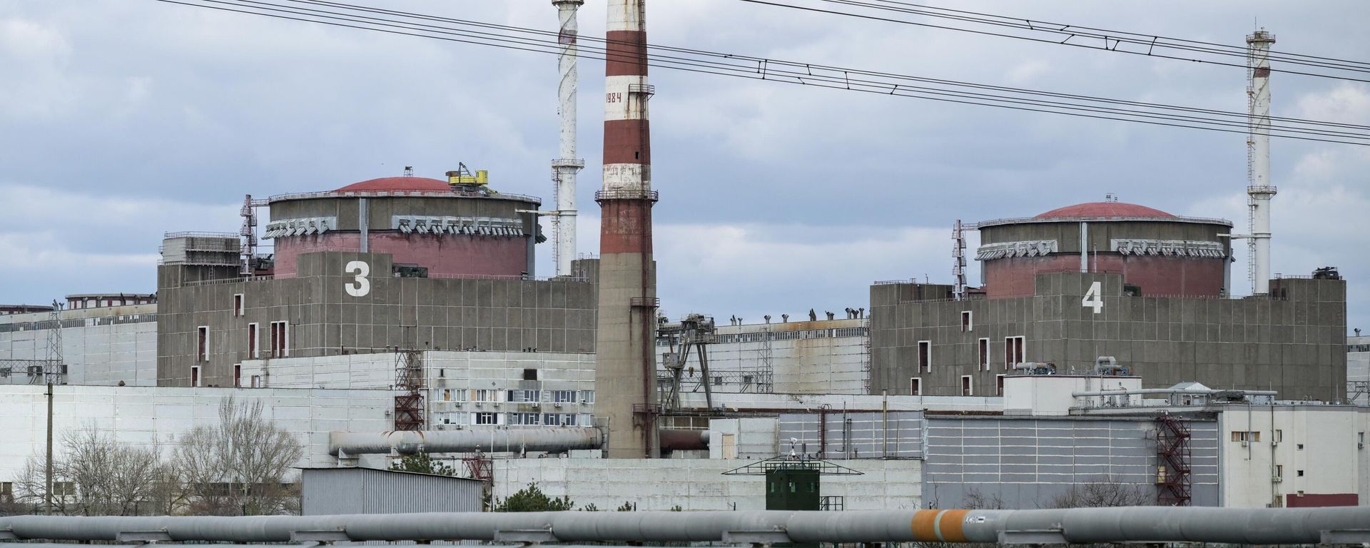 Vista das unidades de geração de energia da Usina Nuclear de Zaporozhie em Energodar, em 19 de março de 2025 - Sputnik Brasil, 1920, 16.07.2026