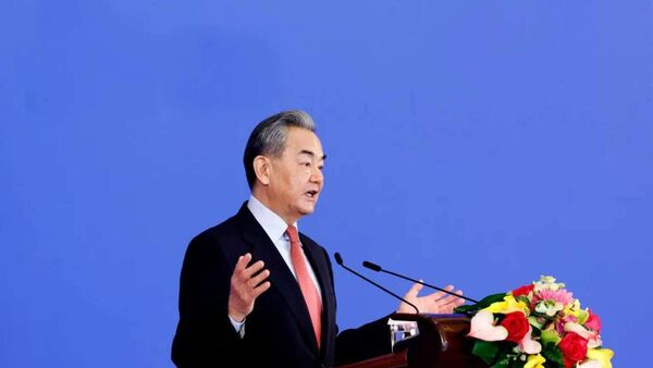 O ministro das Relações Exteriores da China, Wang Yi - Sputnik Brasil