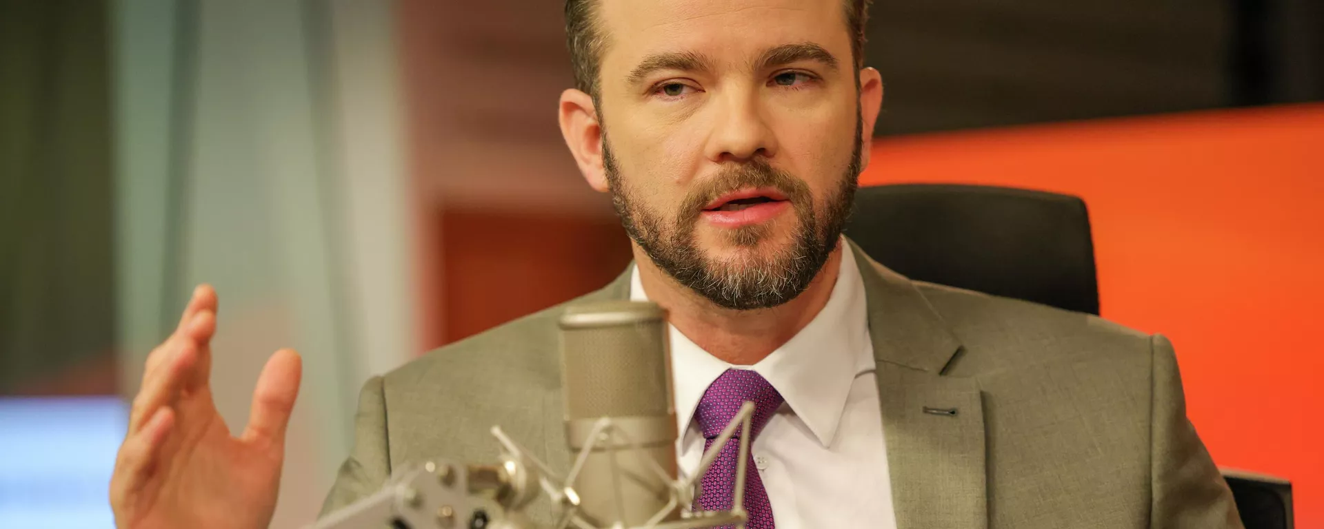 O ministro da Fazenda, Dario Durigan, participa do programa Bom Dia, Ministro, Brasília, 6 de maio de 2026 - Sputnik Brasil, 1920, 01.06.2026