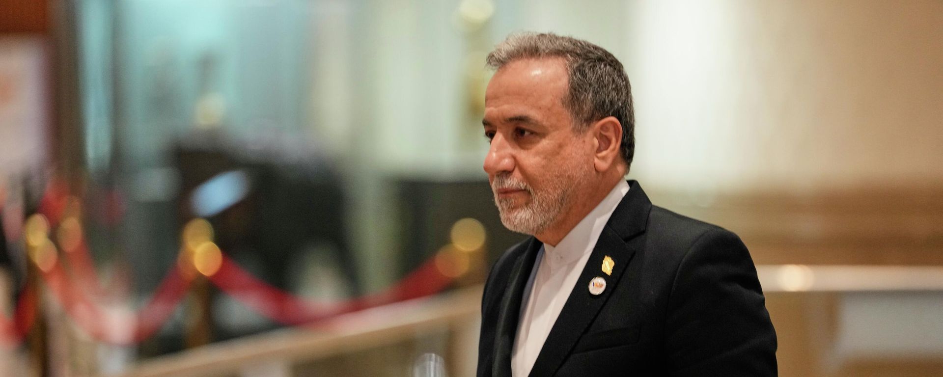 O ministro das Relações Exteriores do Irã, Abbas Araghchi, chega para uma reunião durante a cúpula do BRICS em Nova Deli. Índia, 14 de maio de 2026 - Sputnik Brasil, 1920, 15.09.2026