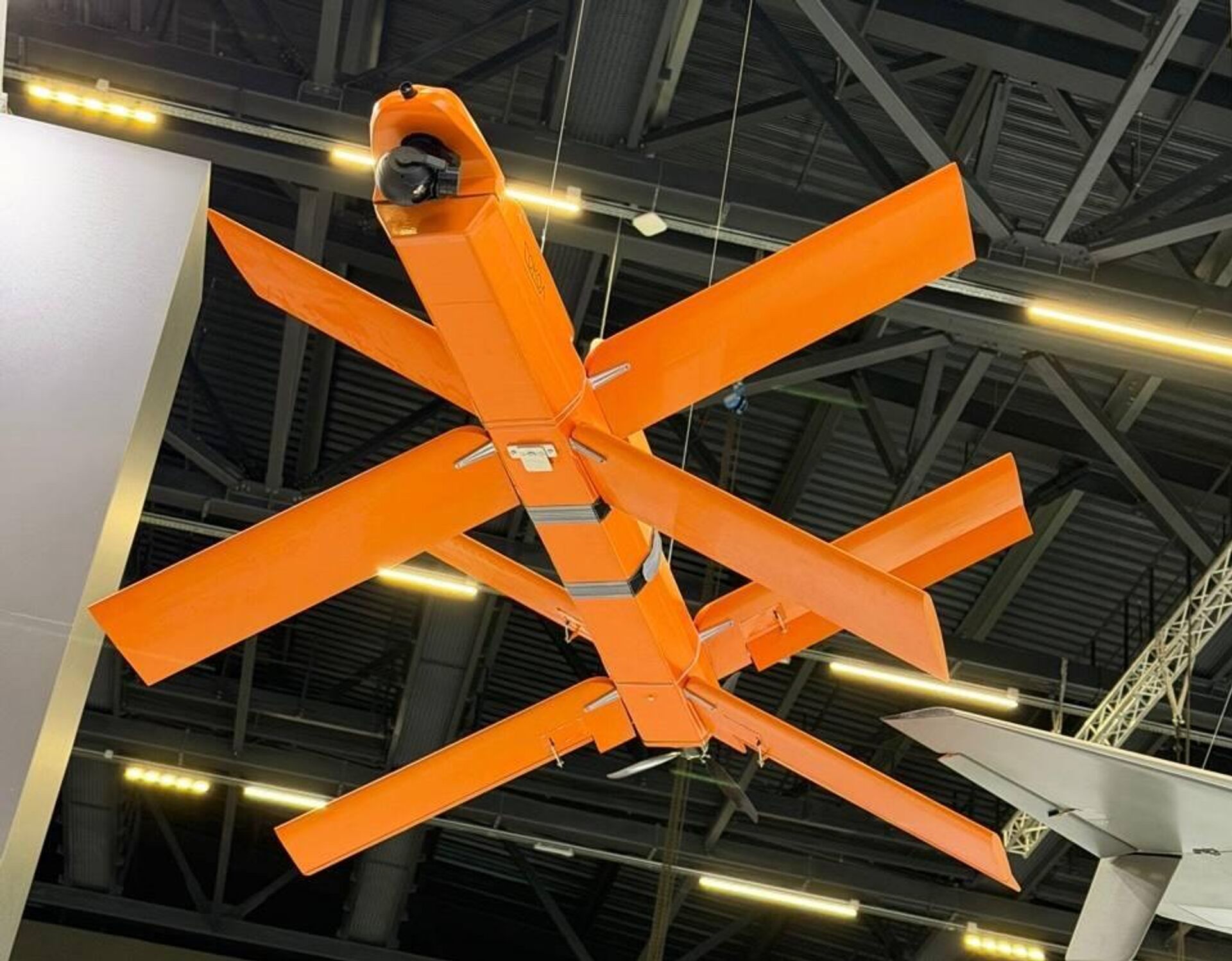 O drone Falcon russo. O drone Falcon russo.