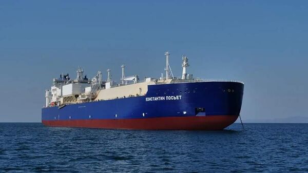 Konstantin Posyet: novo navio-tanque russo de grande porte para transporte de GNL, em 18 de junho de 2026 - Sputnik Brasil