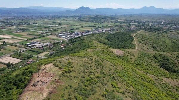 Templo grandioso na acrópole do norte da Albânia reacende busca pela antiga cidade perdida - Sputnik Brasil
