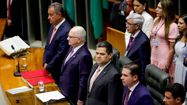 O presidente do Congresso, senador Davi Alcolumbre; o presidente da Câmara, deputado Hugo Motta; o presidente do STF,  Edson Fachin; e o ministro da Casa Civil, Rui Costa, em sessão de reabertura dos trabalhos do Congresso Nacional - Sputnik Brasil