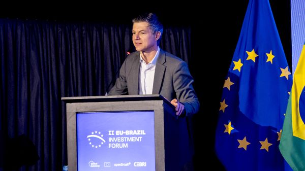 Laudemir André Müller, presidente da Agência Brasileira de Promoção de Exportações e Investimentos (ApexBrasil), no II Fórum de Investimentos União Europeia-Brasil, em Brasília. Brasil, 23 de junho de 2026 Laudemir André Müller, presidente da Agência Brasileira de Promoção de Exportações e Investimentos (ApexBrasil), no II Fórum de Investimentos União Europeia-Brasil, em Brasília. Brasil, 23 de junho de 2026 - Sputnik Brasil