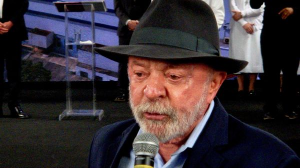 Presidente Luiz Inácio Lula da Silva (PT) discursa no Hospital Santa Marcelina, na Zona Leste de São Paulo (SP), em 23 de junho de 2026 - Sputnik Brasil