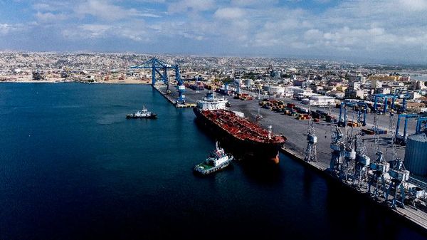 Porto na região do Corredor Lobito em Angola - Sputnik Brasil