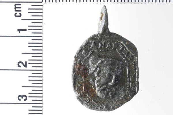 Medalhão de Santo Anastácio  - Sputnik Brasil