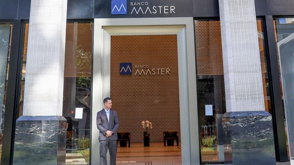 Antiga fachada da sede do Banco Master no Itaim Bibi, em São Paulo. 19 de novembro de 2025 - Sputnik Brasil