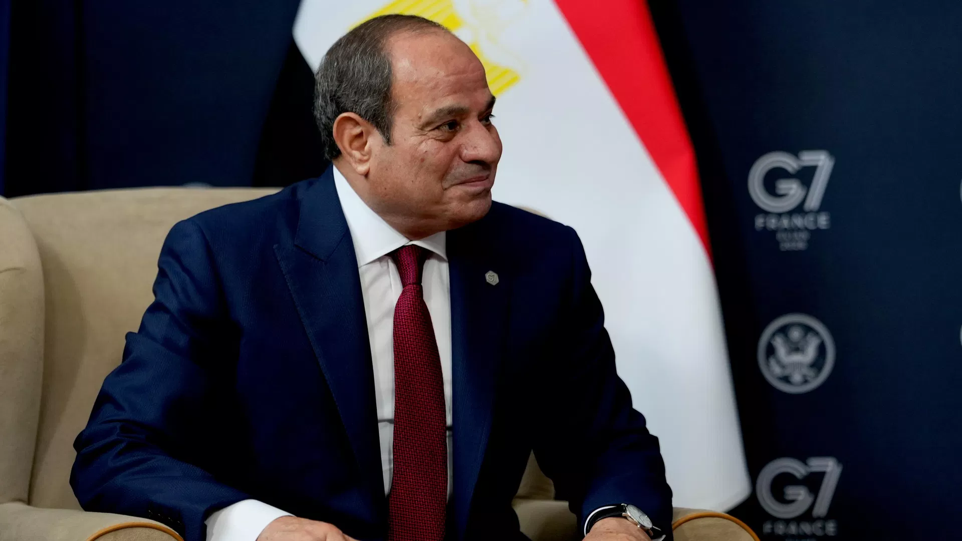 O presidente do Egito, Abdel-Fattah al-Sissi, reúne-se com o presidente dos EUA, Donald Trump, à margem da cúpula do G7. O presidente do Egito, Abdel-Fattah al-Sissi, reúne-se com o presidente dos EUA, Donald Trump, à margem da cúpula do G7. - Sputnik Brasil, 1920, 04.07.2026