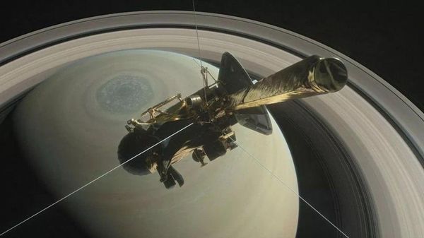 Ondas de plasma revelam interação inédita entre Saturno e a lua Encélado - Sputnik Brasil