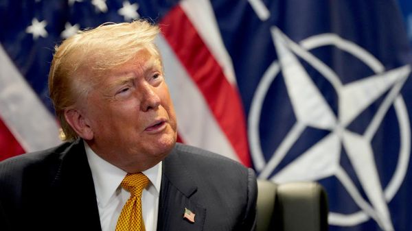 Negociações com o Irã já não fazem sentido, diz Trump - Sputnik Brasil