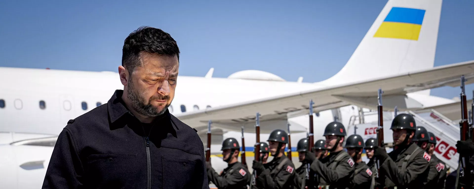Vladimir Zelensky, mandatário da Ucrânia, durante chegada na cúpula da Organização do Tratado do Atlântico Norte (OTAN), em Ancara, na Turquia, em 7 de julho de 2026 Vladimir Zelensky, mandatário da Ucrânia, durante chegada na cúpula da Organização do Tratado do Atlântico Norte (OTAN), em Ancara, na Turquia, em 7 de julho de 2026 - Sputnik Brasil, 1920, 20.08.2026