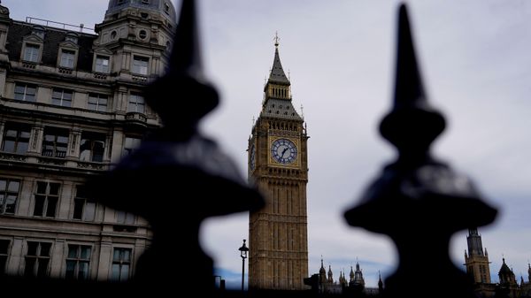 A Torre Elizabeth, conhecida como Big Ben, em Londres, no Reino Unido, em 29 de junho de 2026 - Sputnik Brasil